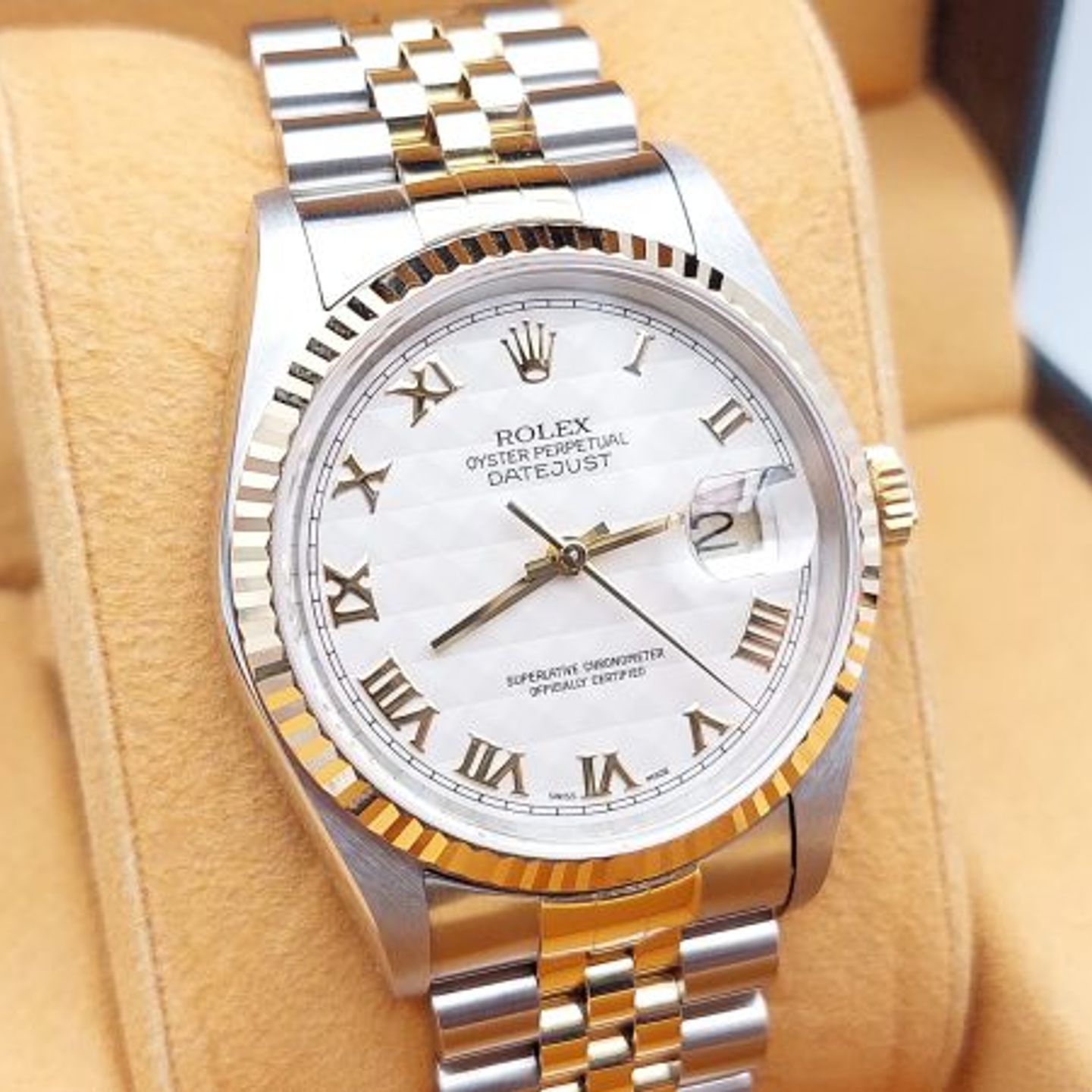 Rolex Datejust 36 16233 (1992) - White dial 36 mm Gold/Steel case (3/8)