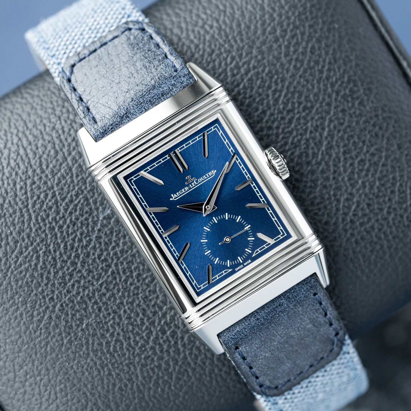 Jaeger-LeCoultre Reverso Classic Small Q3858522 - (3/8)