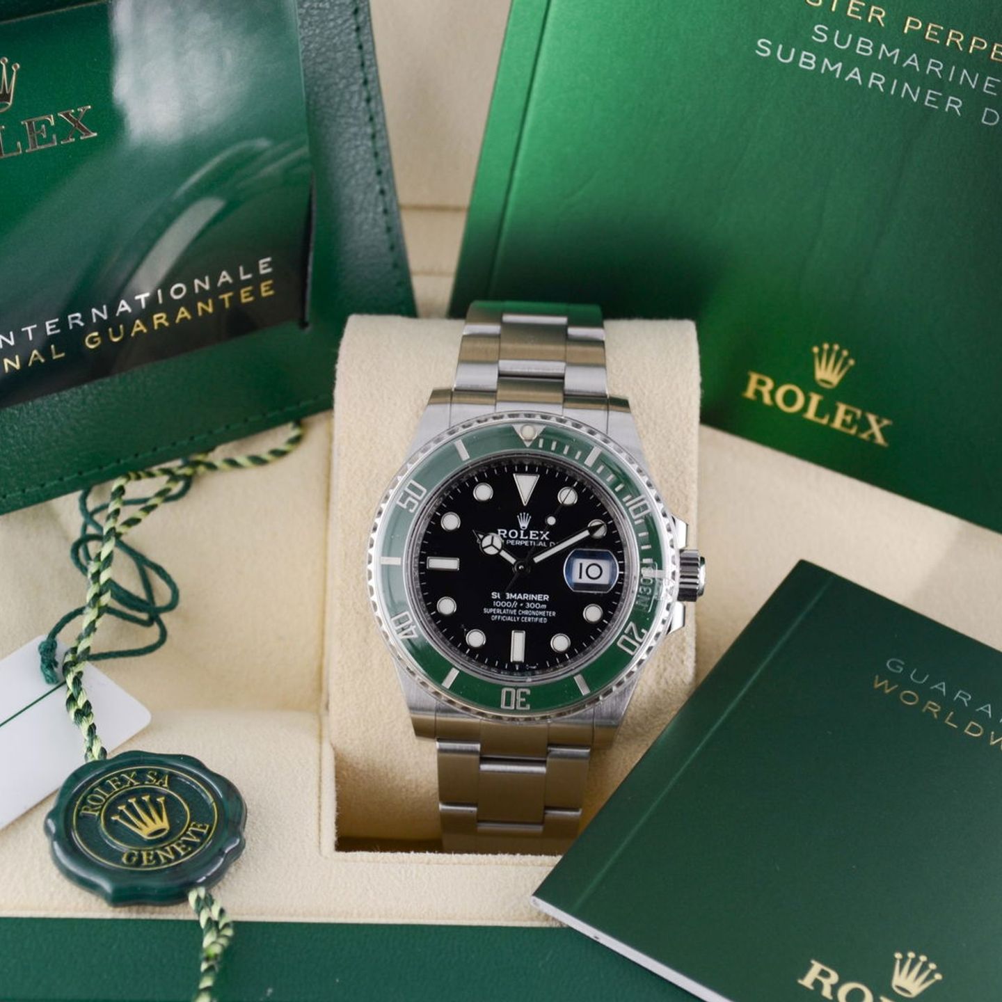 Rolex Submariner Date 126610LV - (7/7)