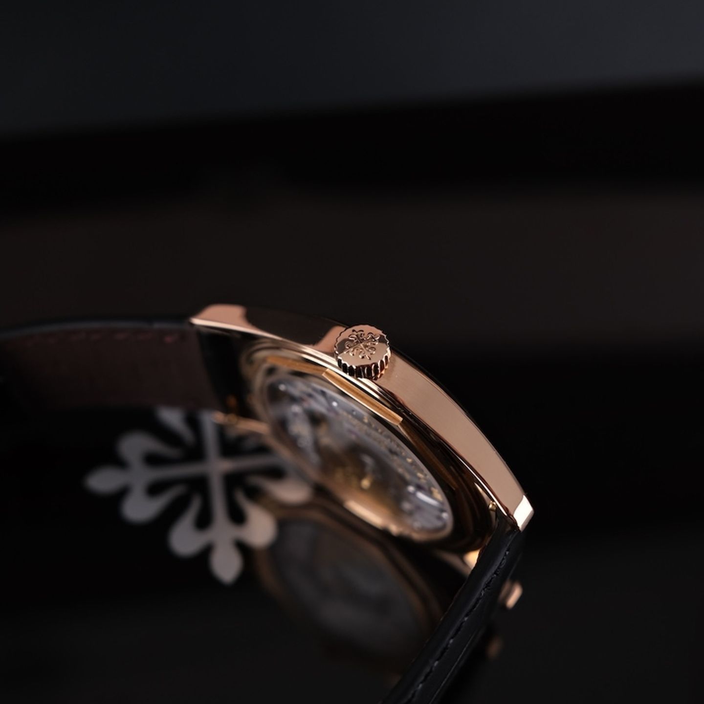 Patek Philippe Calatrava 6000R-001 (2014) - Brown dial 37 mm Rose Gold case (7/8)