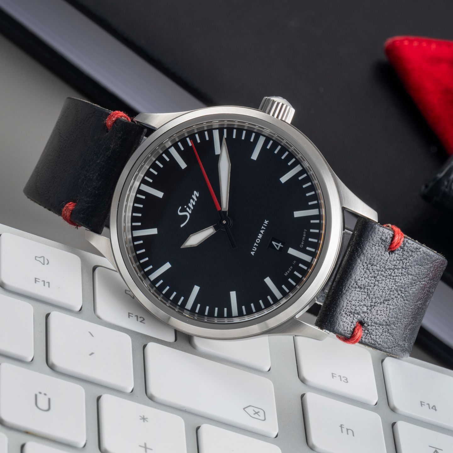 Sinn Unknown 836.010 - (2/8)