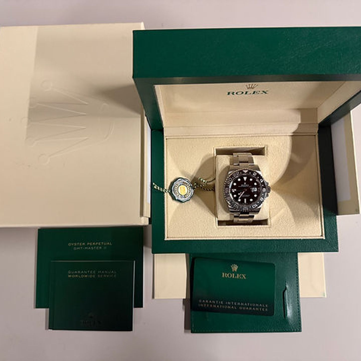 Rolex GMT-Master 126710GRNR - (2/7)