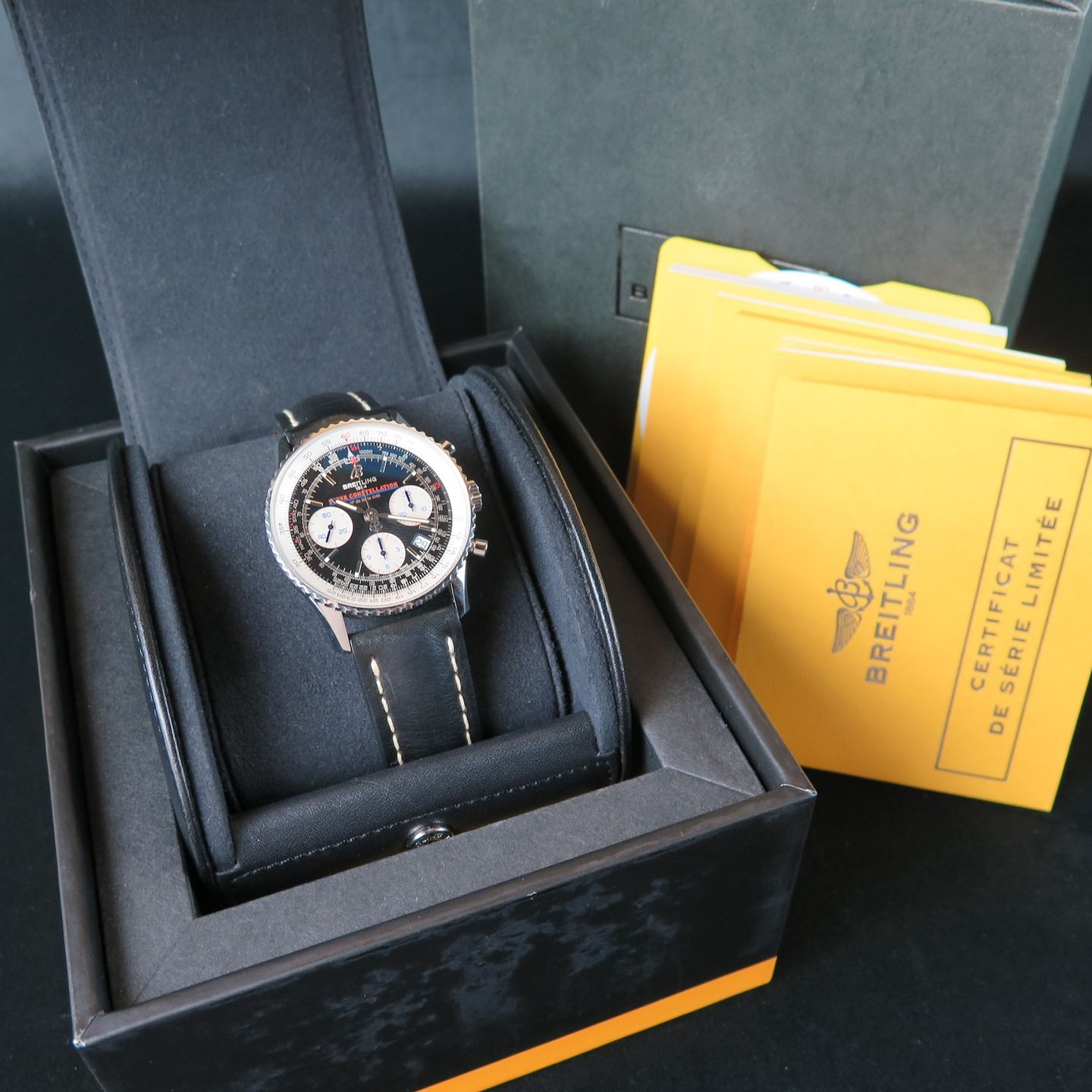 Breitling Navitimer A23322 (2012) - 42 mm Steel case (8/8)