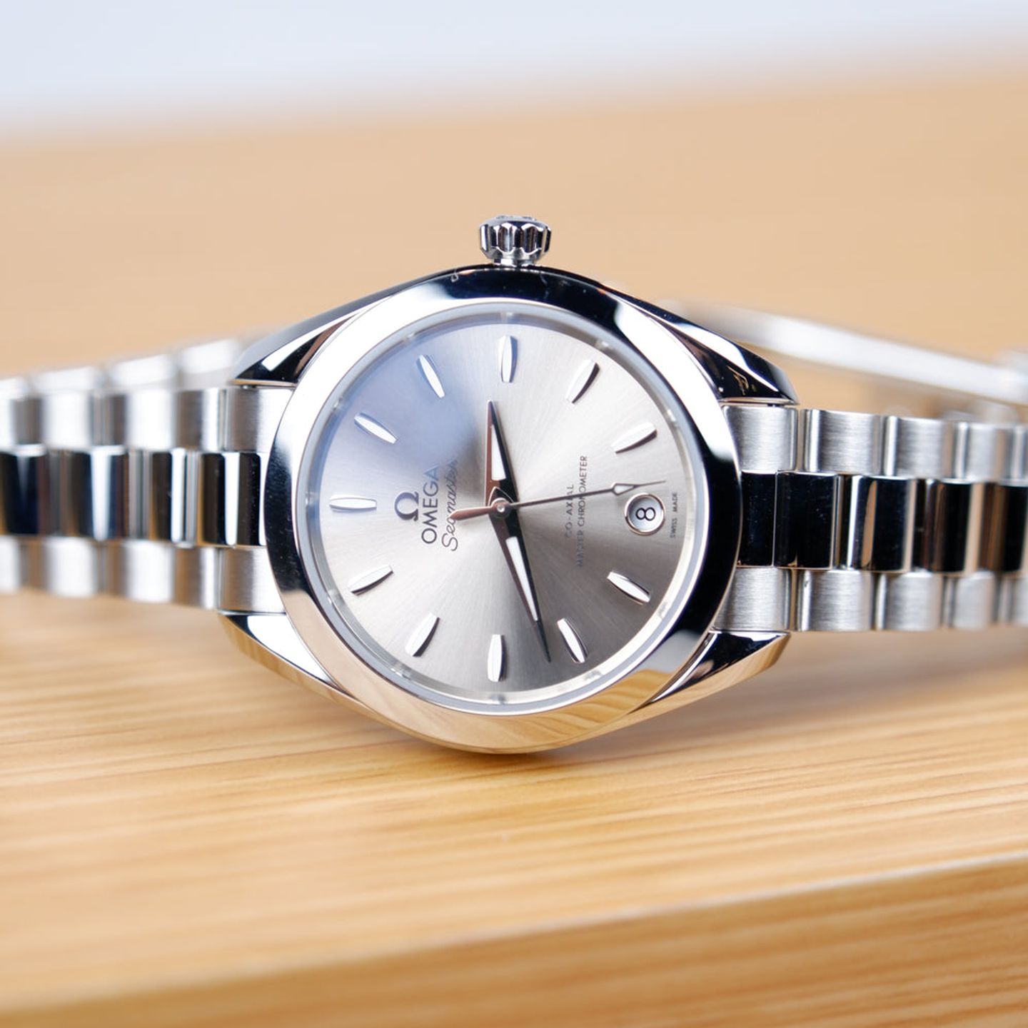 Omega Seamaster Aqua Terra 220.10.30.20.09.001 (2026) - Beige dial 30 mm Steel case (1/2)