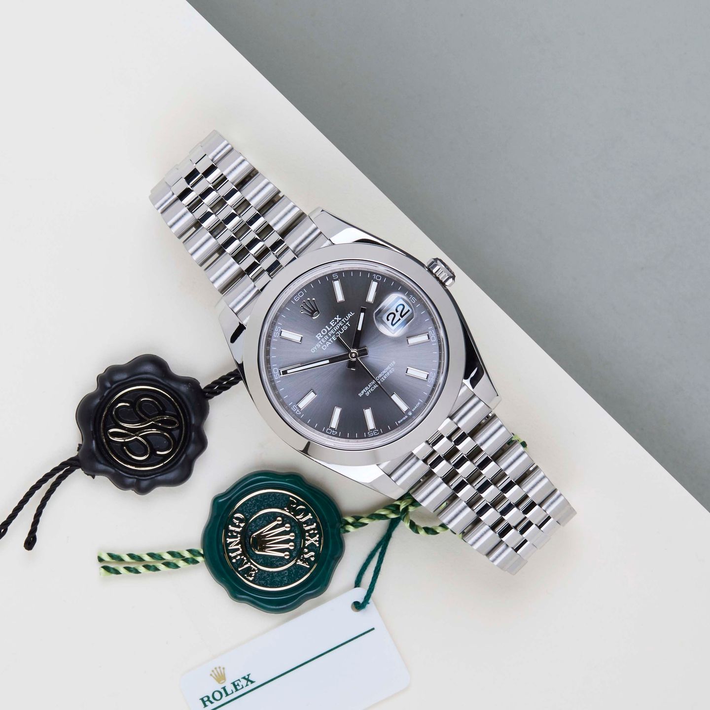 Rolex Datejust 41 126300 (2023) - Grijs wijzerplaat 41mm Staal (2/8)