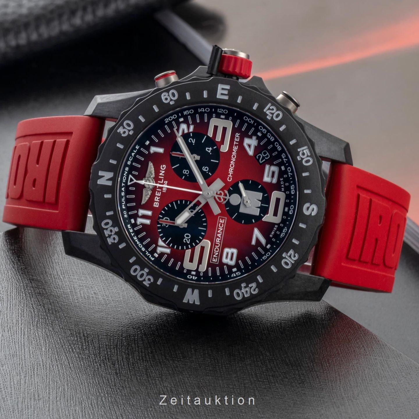 Breitling Endurance Pro X823109A1K1S1 (Unknown (random serial)) - Black dial 44 mm Plastic case (2/8)