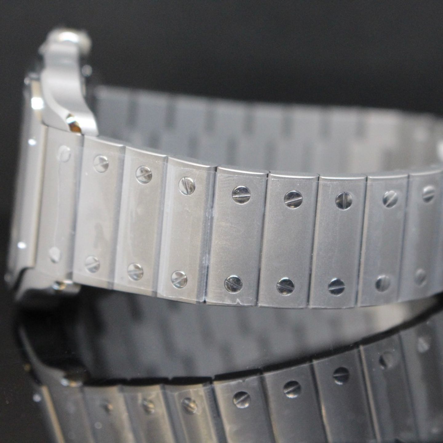 Cartier Santos WSSA0089 (2025) - White dial 40 mm Titanium case (3/7)