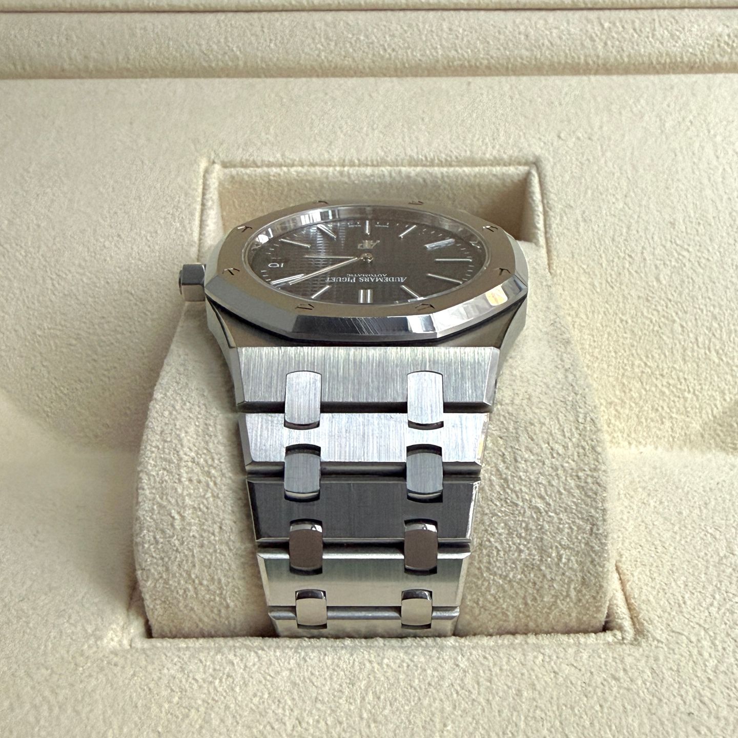 Audemars Piguet Royal Oak Jumbo 15202ST.OO.1240ST.01 - (10/12)