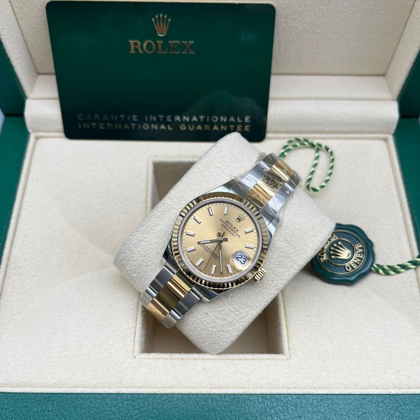 Rolex Datejust 31 278273 (2024) - Champagne dial 31 mm Steel case (7/8)