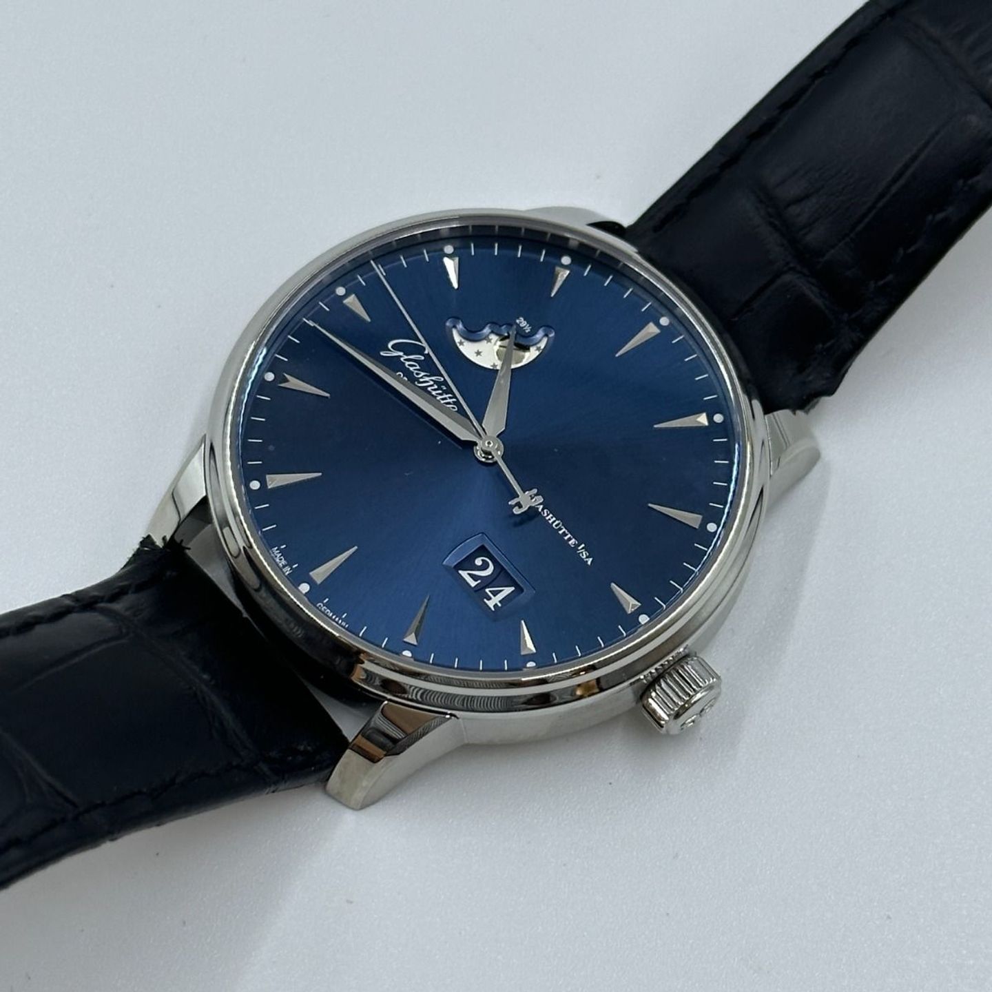 Glashütte Original Senator Excellence 1-36-04-04-02-30 (2024) - Blauw wijzerplaat 42mm Staal (3/8)