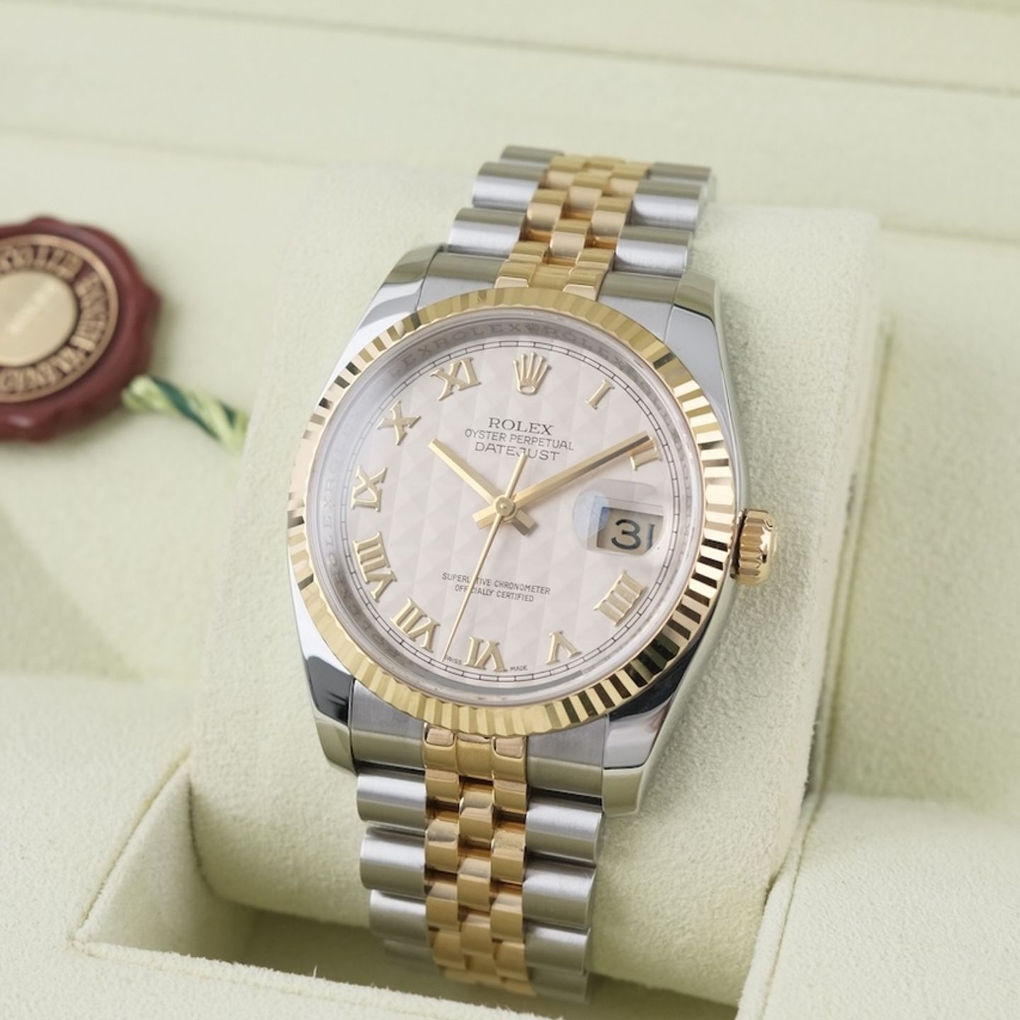 Rolex Datejust 36 116233 (2012) - Beige dial 36 mm Gold/Steel case (3/8)