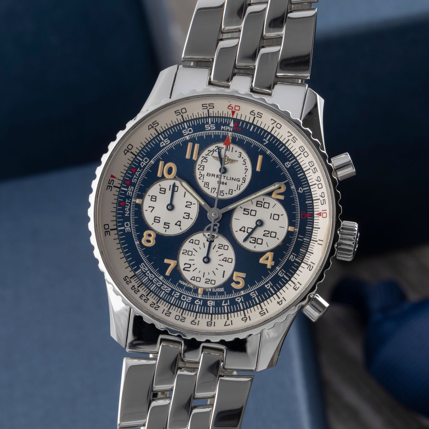 Breitling Navitimer A33030 (1995) - Black dial 38 mm Steel case (3/8)