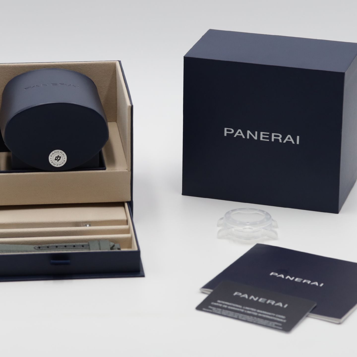 Panerai Luminor Submersible PAM02683 - (8/8)