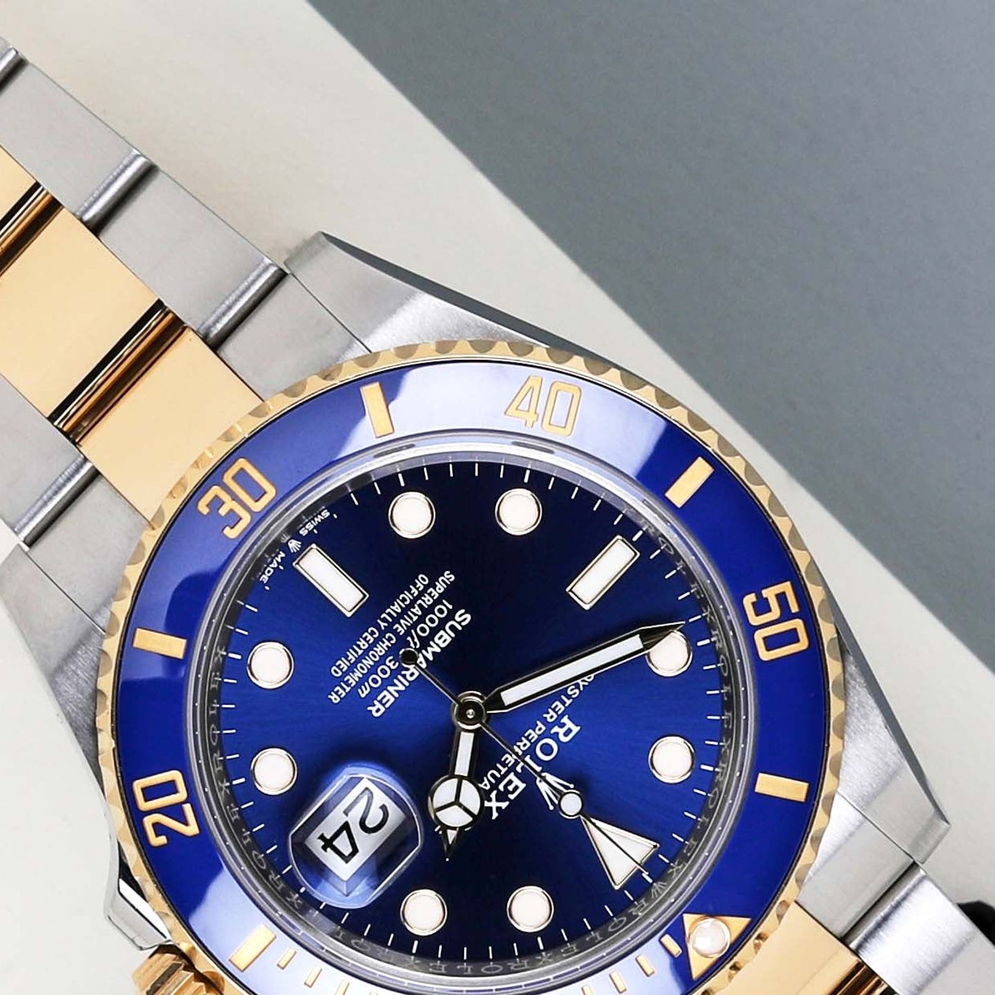 Rolex Submariner Date 126613LB (2020) - Blauw wijzerplaat 41mm Goud/Staal (3/8)