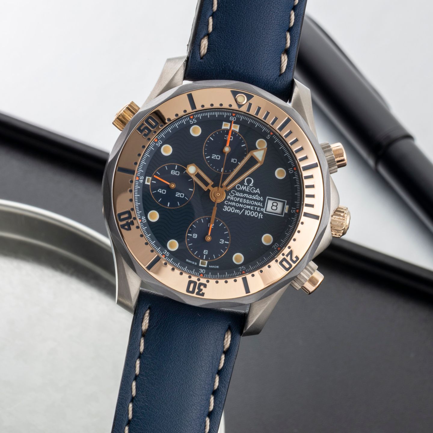 Omega Seamaster Diver 300 M 2296.80.00 (1995) - Blauw wijzerplaat 42mm Titanium (3/8)