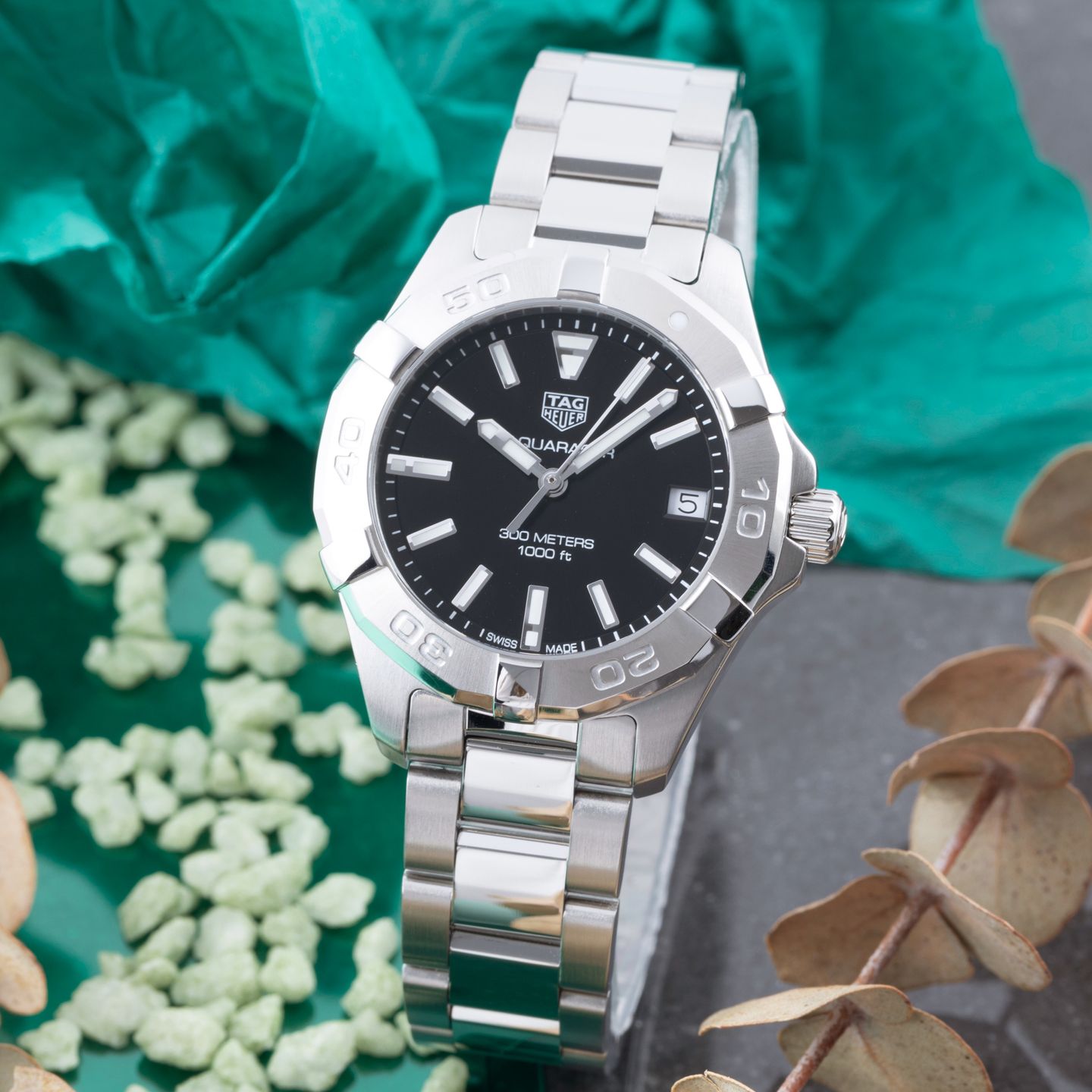 TAG Heuer Aquaracer Lady WBD1310.BA0740 (Unknown (random serial)) - Black dial 32 mm Steel case (1/8)