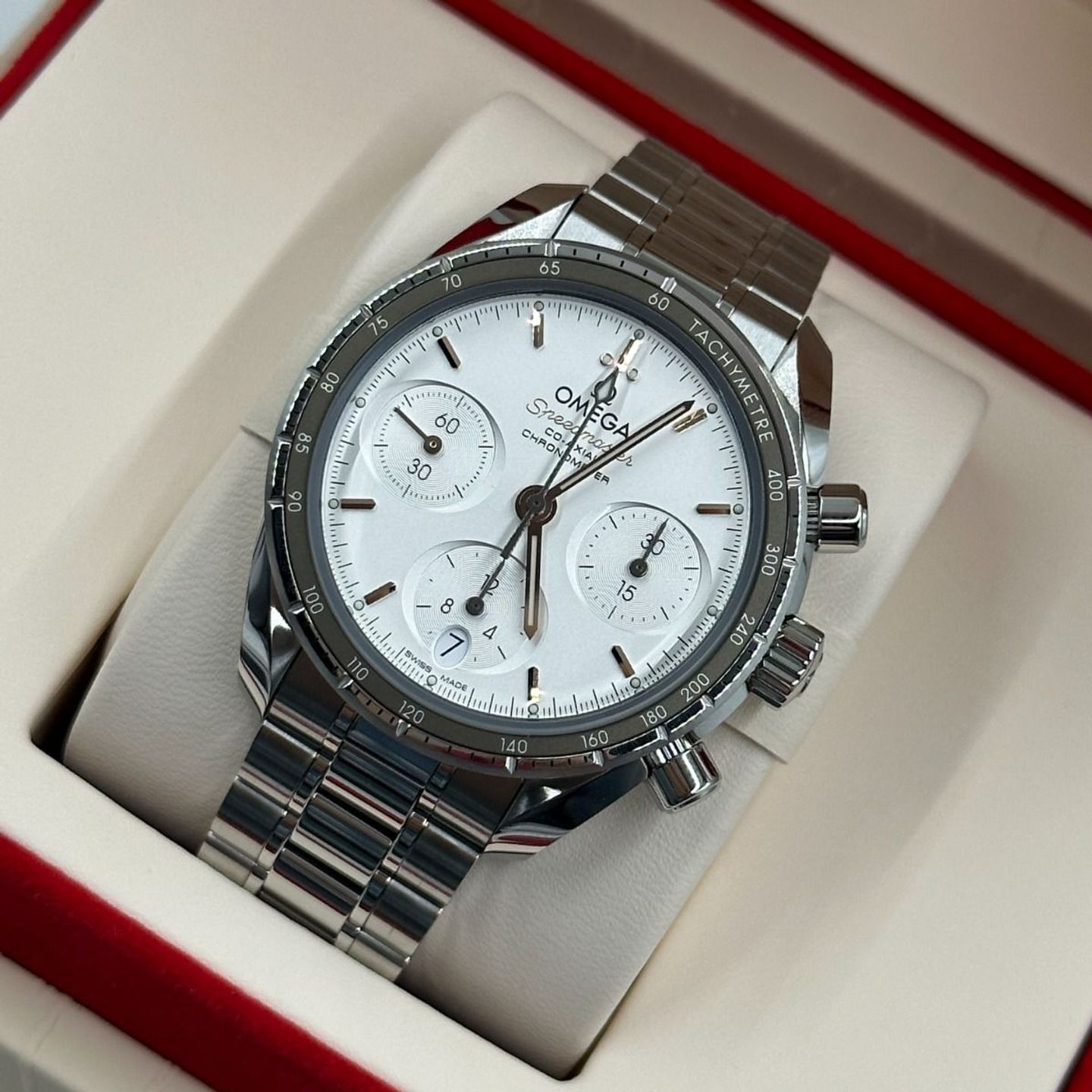 Omega Speedmaster 324.30.38.50.02.001 - (8/8)