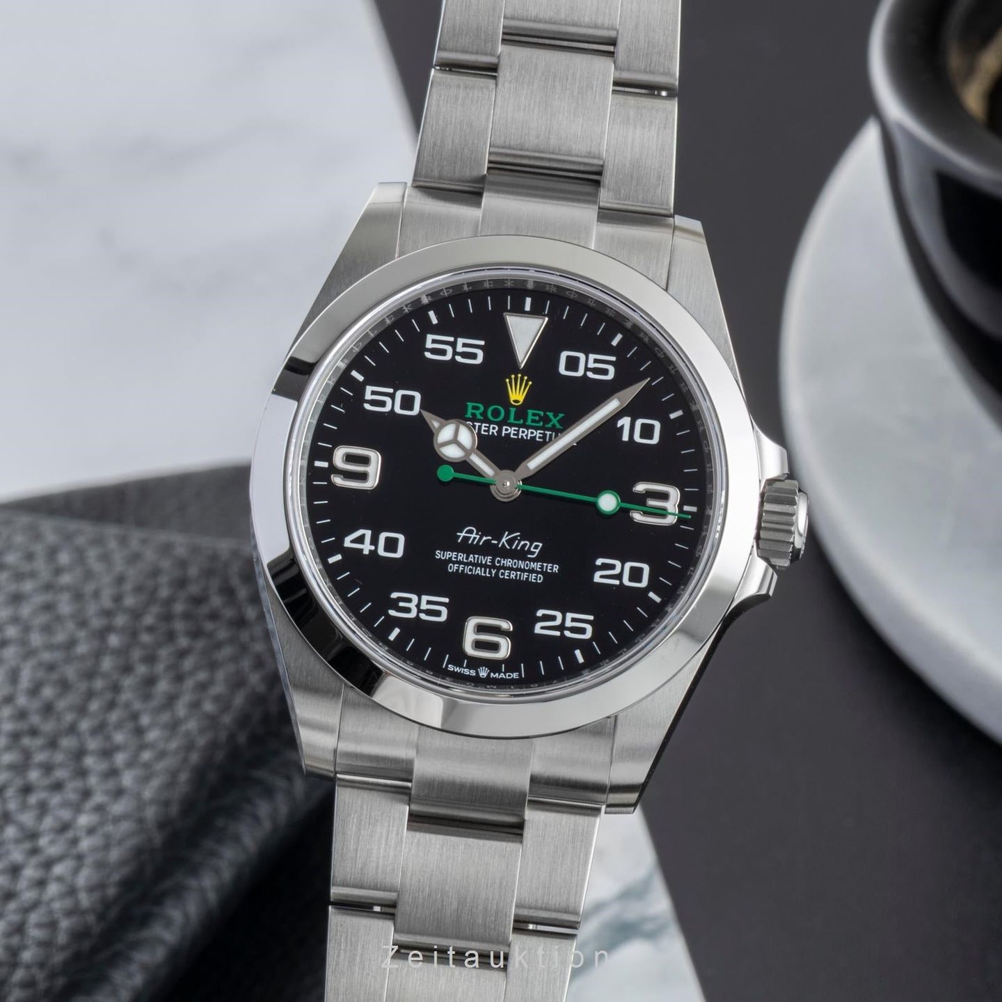 Rolex Air-King 126900 (Unknown (random serial)) - Black dial 40 mm Steel case (1/8)