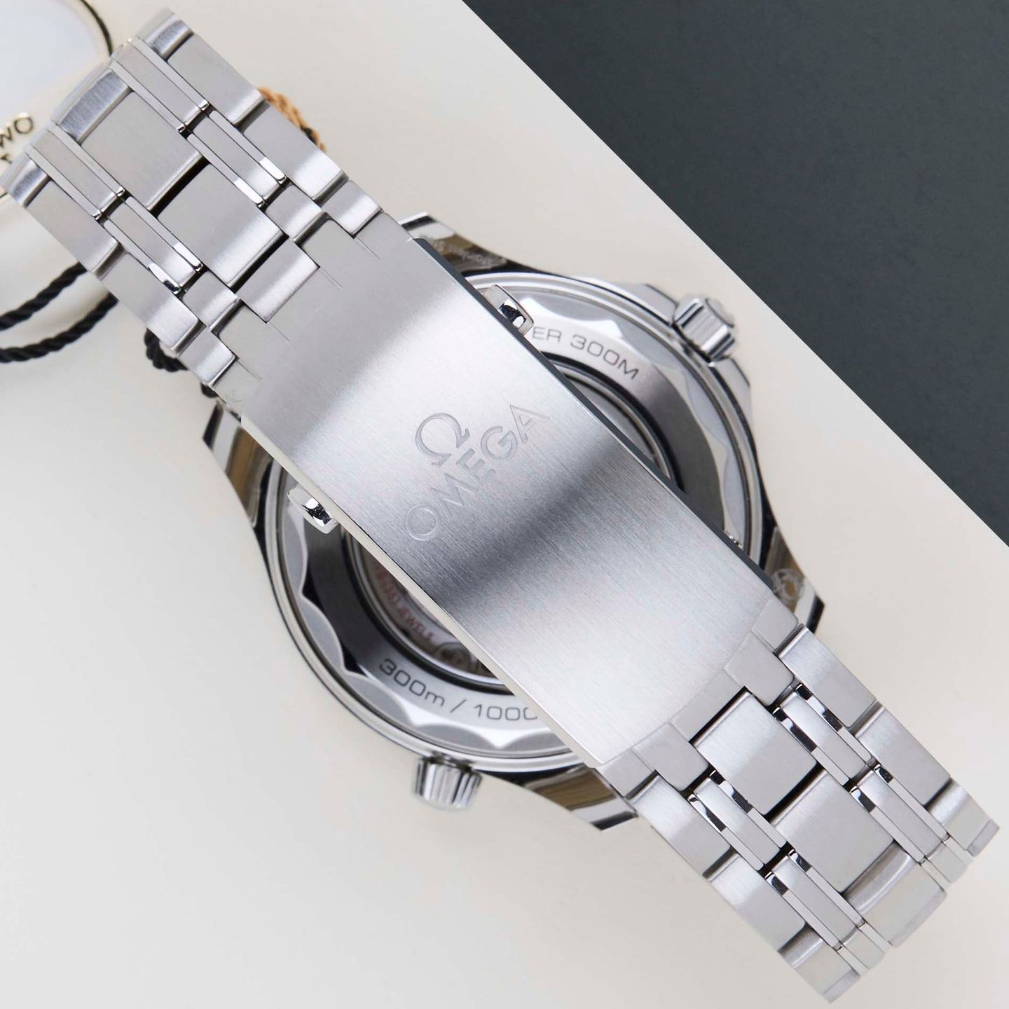 Omega Seamaster Diver 300 M 210.30.42.20.01.001 - (6/8)