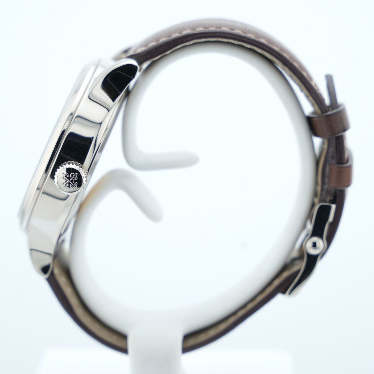 Patek Philippe Calatrava 5524G-001 - (3/8)