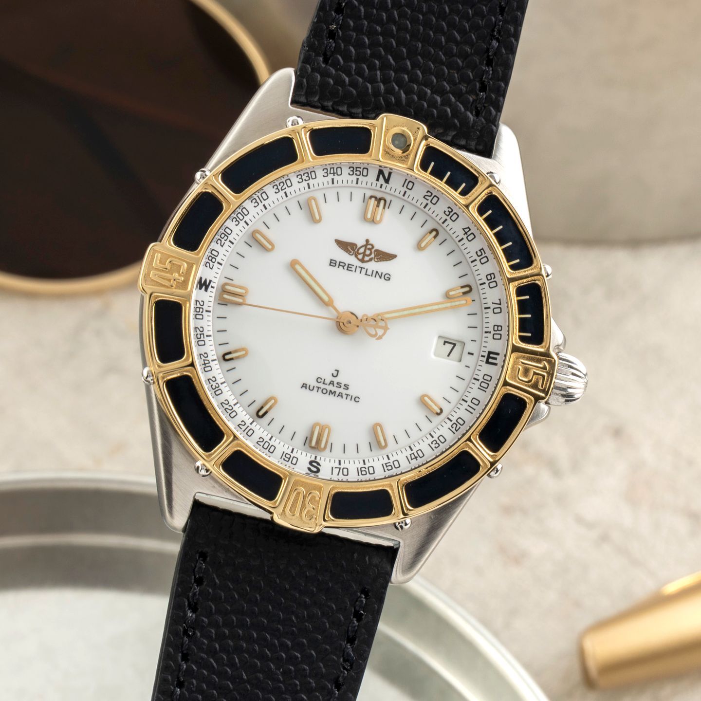 Breitling J-Class 80250 (1995) - White dial 40 mm (3/8)