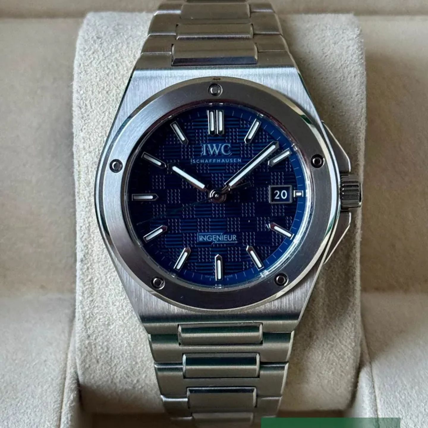 IWC Ingenieur Automatic IW328907 - (2/7)