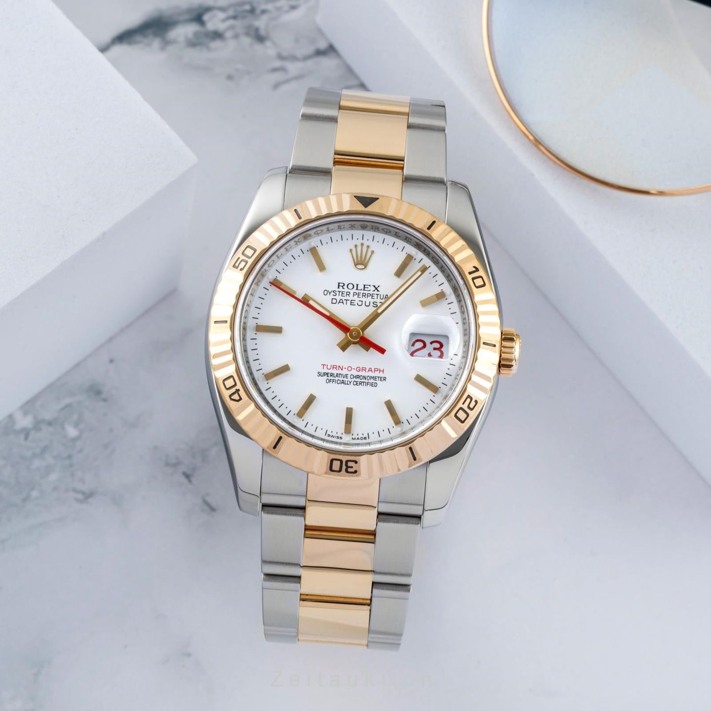 Rolex Datejust Turn-O-Graph 116263 (Unknown (random serial)) - White dial 36 mm Gold/Steel case (3/8)