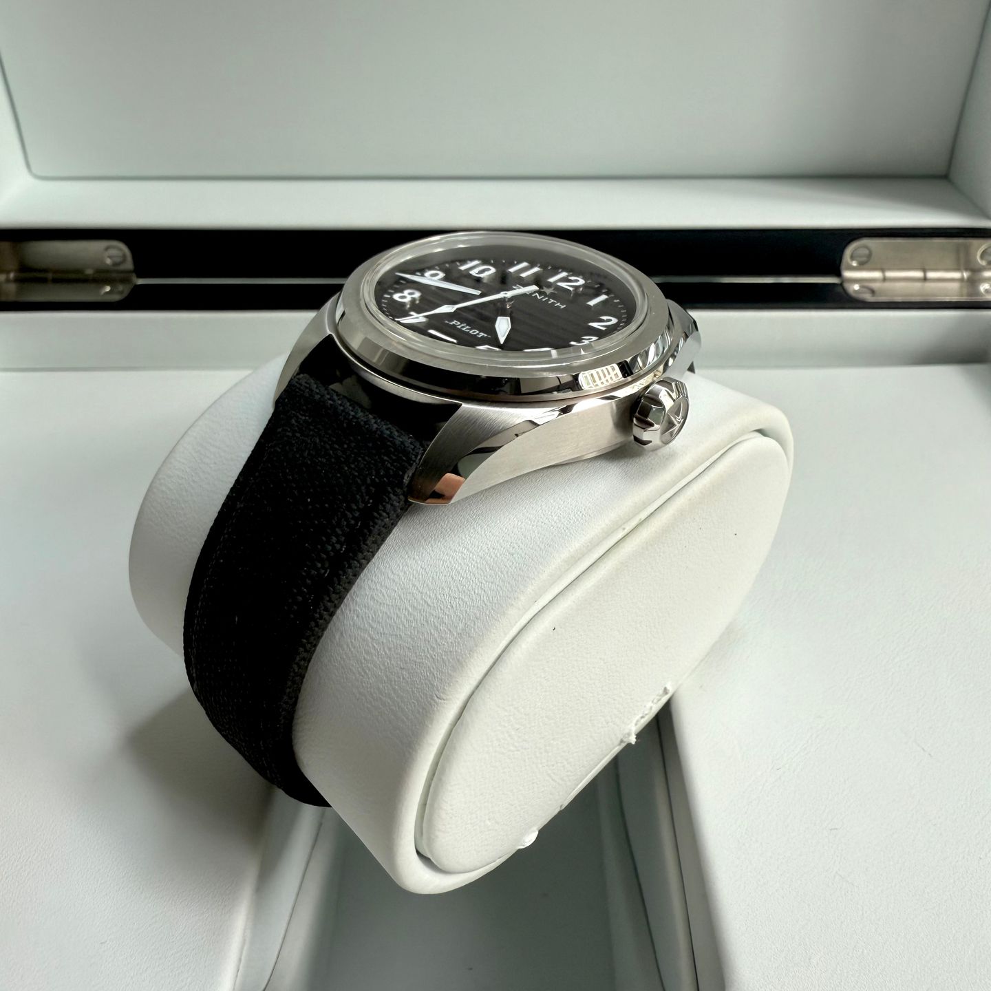 Zenith Pilot 03.4000.3620/21.I001 - (12/21)