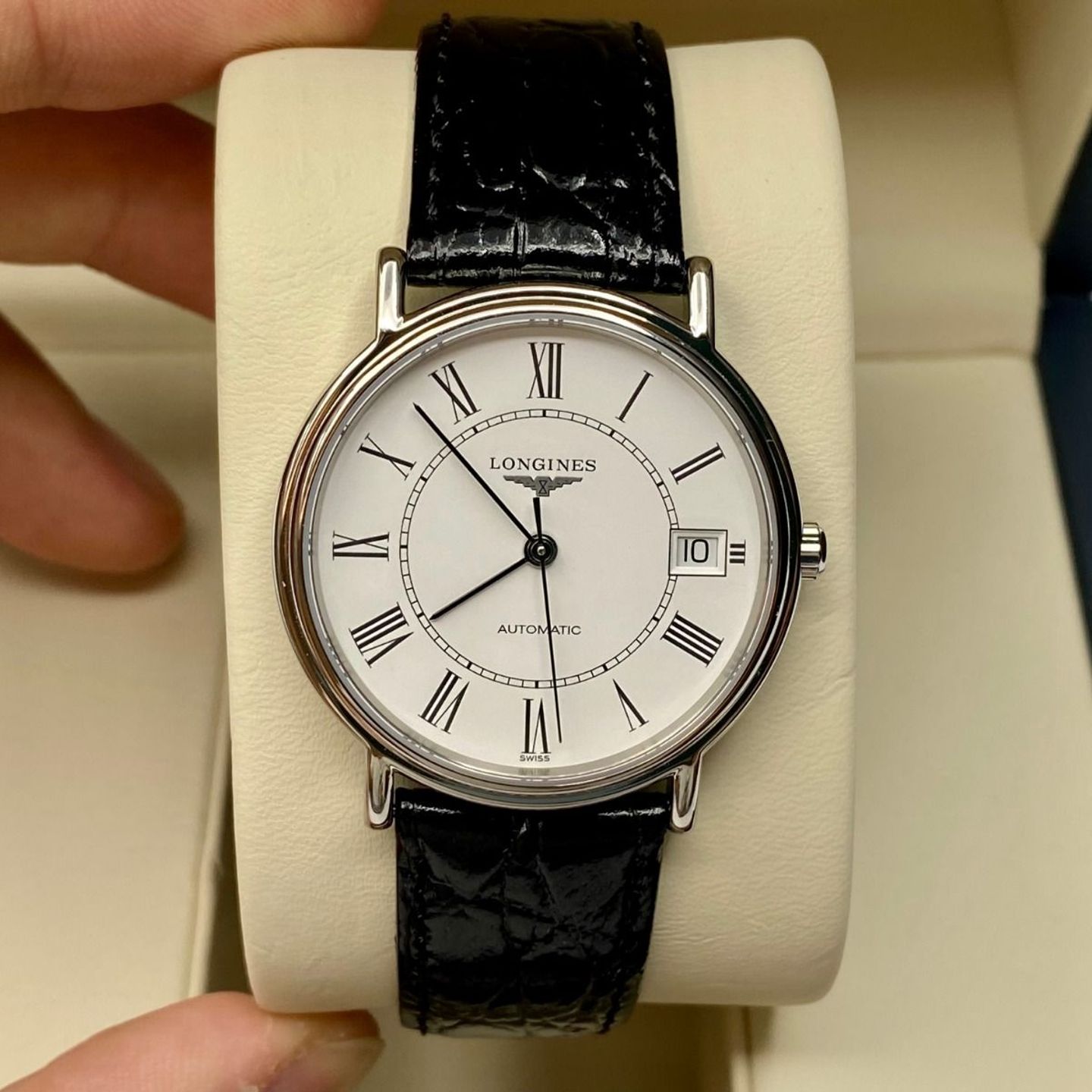 Longines Présence L4.821.4.11.2 (2024) - White dial 34 mm Steel case (6/8)