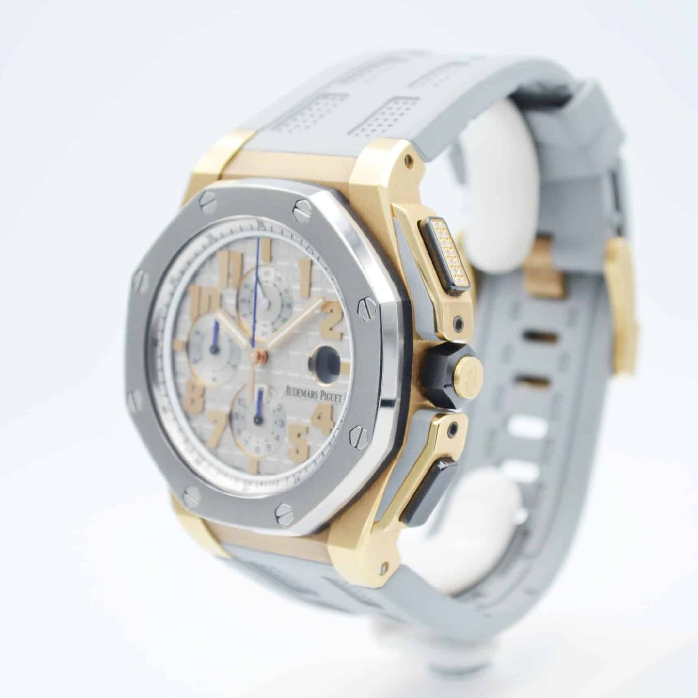 Audemars Piguet Royal Oak Offshore Chronograph 26210OI.OO.A109CR.01 (2015) - Grijs wijzerplaat 44mm Roségoud (2/7)