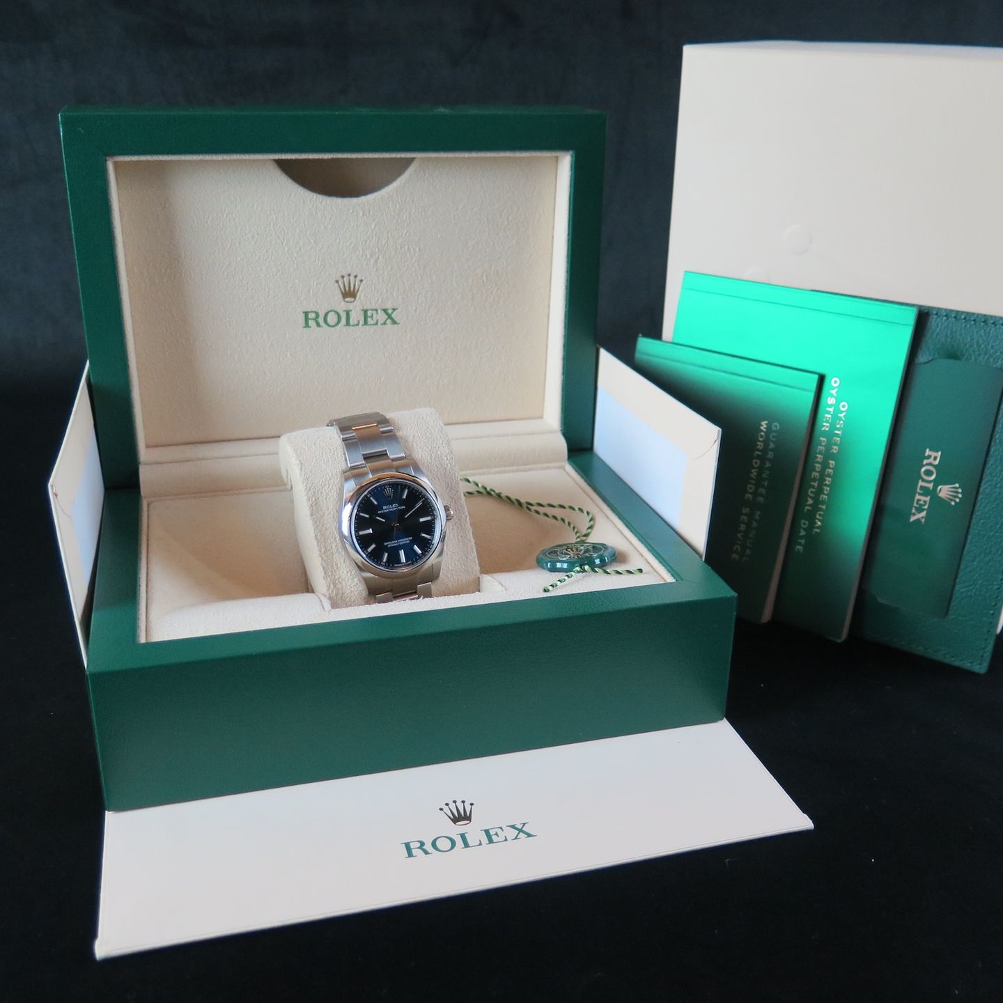 Rolex Oyster Perpetual 34 124200 - (8/8)