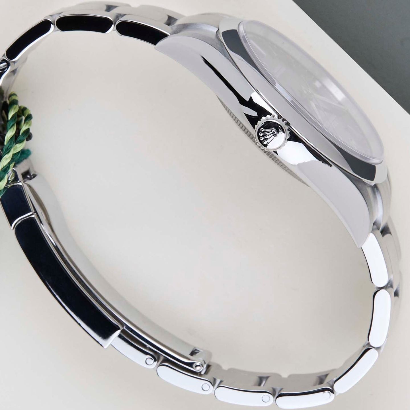 Rolex Oyster Perpetual 39 114300 - (7/8)