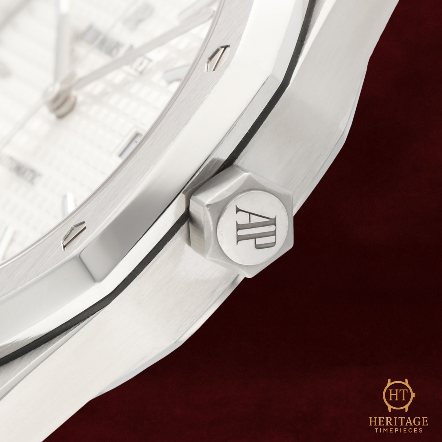 Audemars Piguet Royal Oak Selfwinding 15400ST.OO.1220ST.02 (2016) - Zilver wijzerplaat 41mm Staal (3/8)