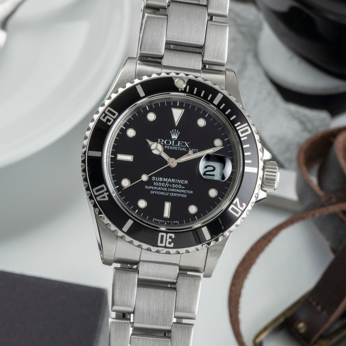 Rolex Submariner Date 16610 (Unknown (random serial)) - Black dial 40 mm Steel case (3/8)