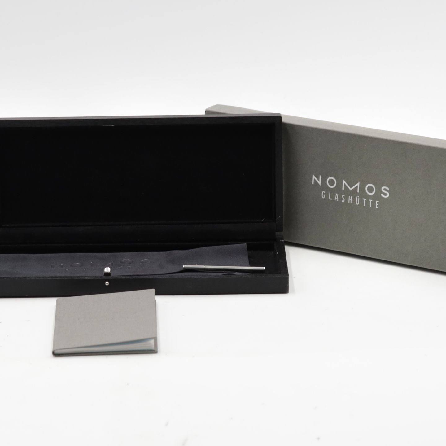 NOMOS Tangomat GMT 637 (Unknown (random serial)) - White dial 40 mm Steel case (8/8)