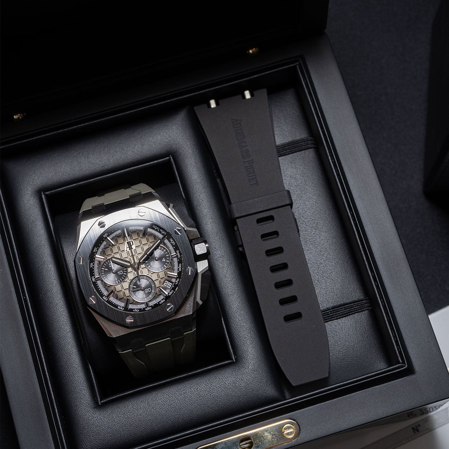 Audemars Piguet Royal Oak Offshore Chronograph 26420SO.OO.A600CA.01 - (6/6)