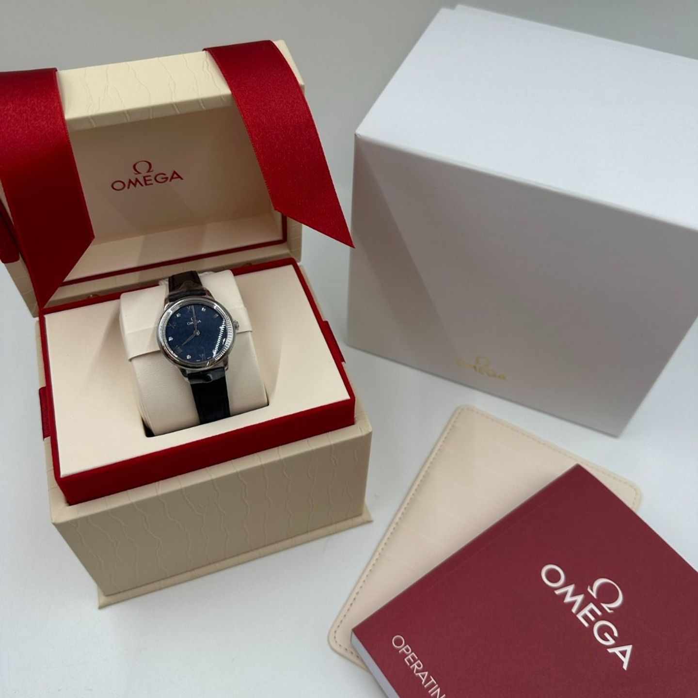 Omega De Ville 434.13.28.60.53.002 (2024) - Turquoise wijzerplaat 27mm Staal (2/8)