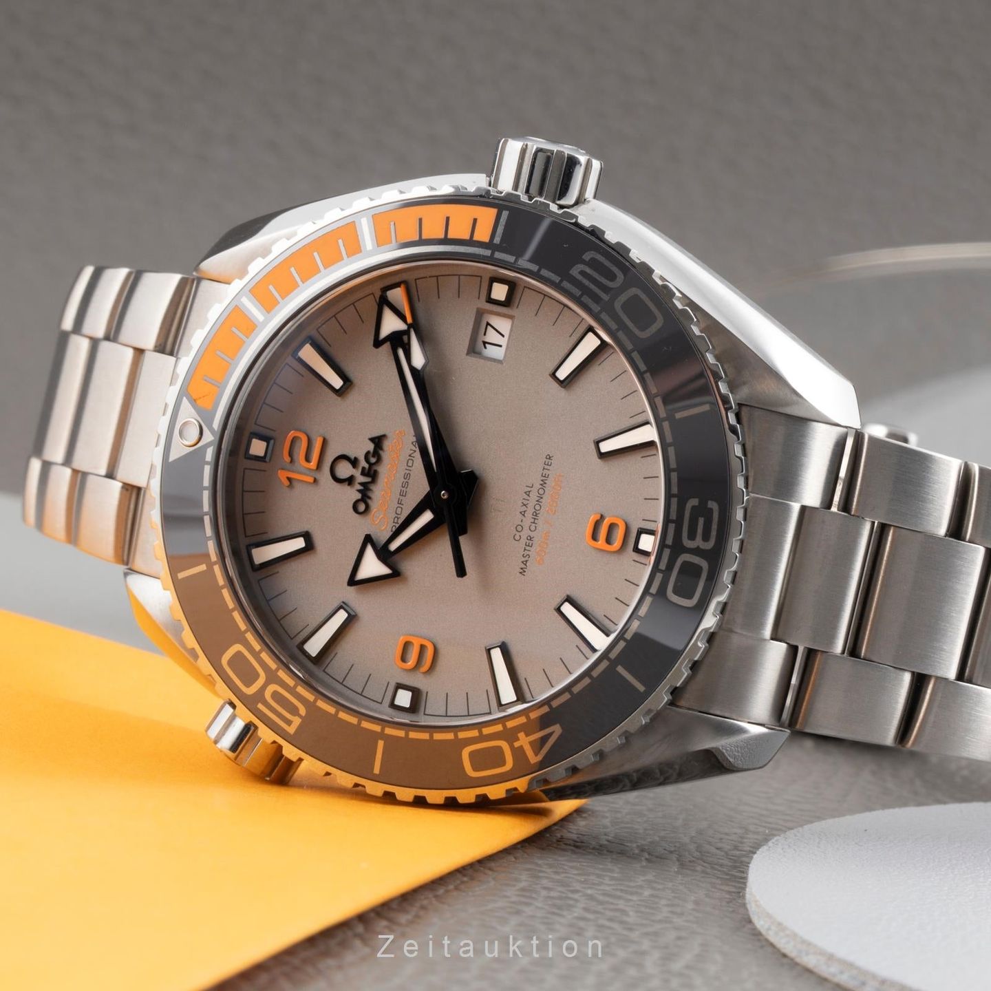 Omega Seamaster Planet Ocean 215.90.44.21.99.001 - (2/8)