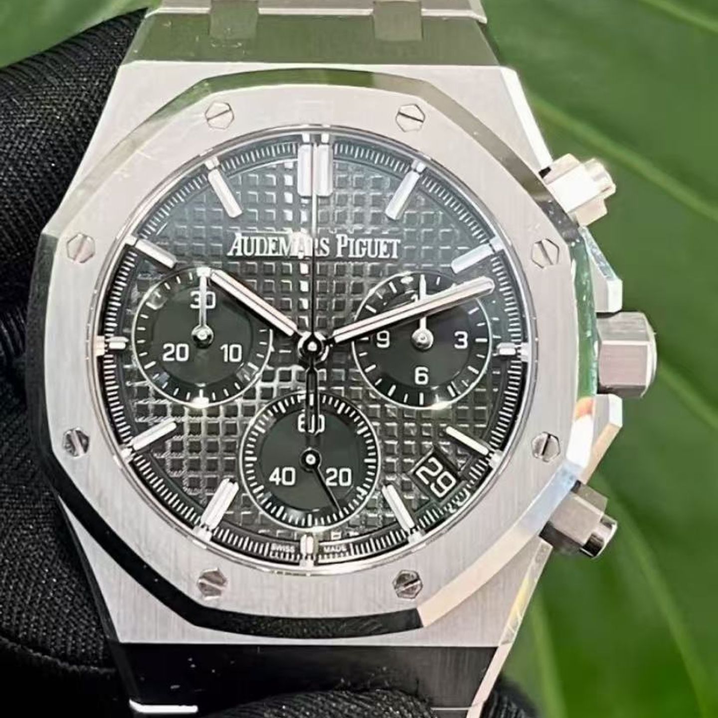 Audemars Piguet Royal Oak Chronograph 26240ST.OO.1320ST.08 (2025) - Zwart wijzerplaat 41mm Staal (2/4)