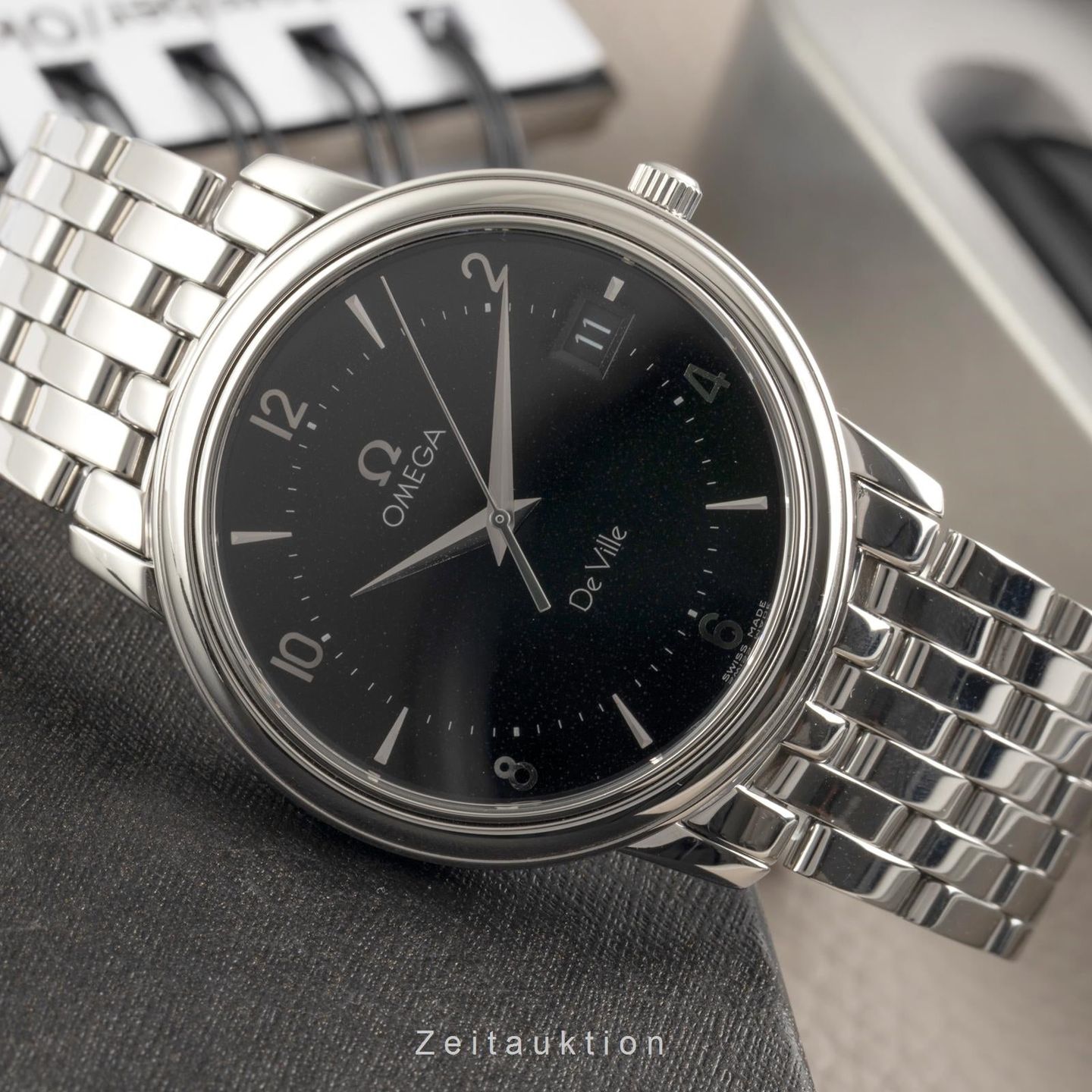 Omega De Ville Prestige 4510.52.00 (1998) - Black dial 34 mm Steel case (2/8)