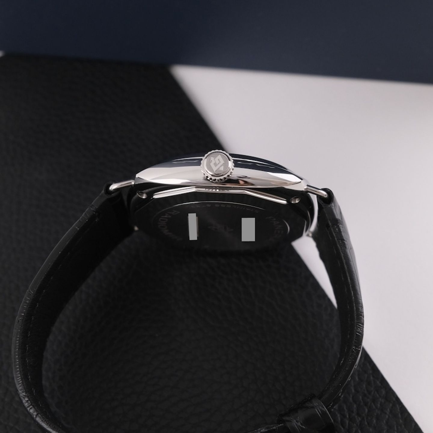 Panerai Radiomir PAM01294 (2024) - Zwart wijzerplaat 40mm Staal (6/8)