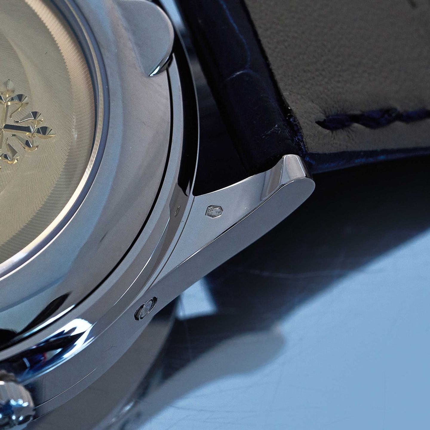 Patek Philippe Annual Calendar 5396G-017 - (11/16)