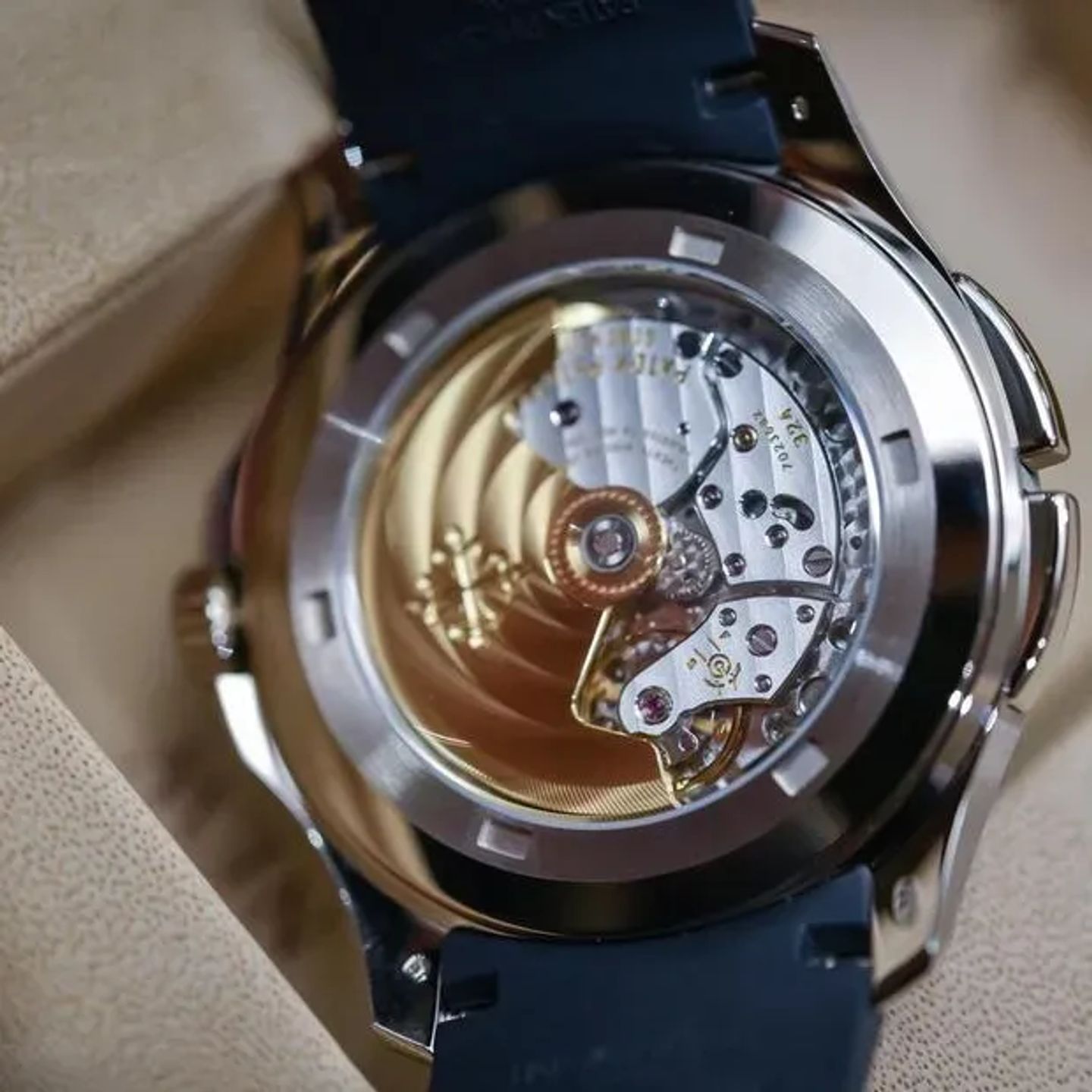 Patek Philippe Aquanaut 5650G-001 (2017) - Blauw wijzerplaat 41mm Witgoud (5/6)