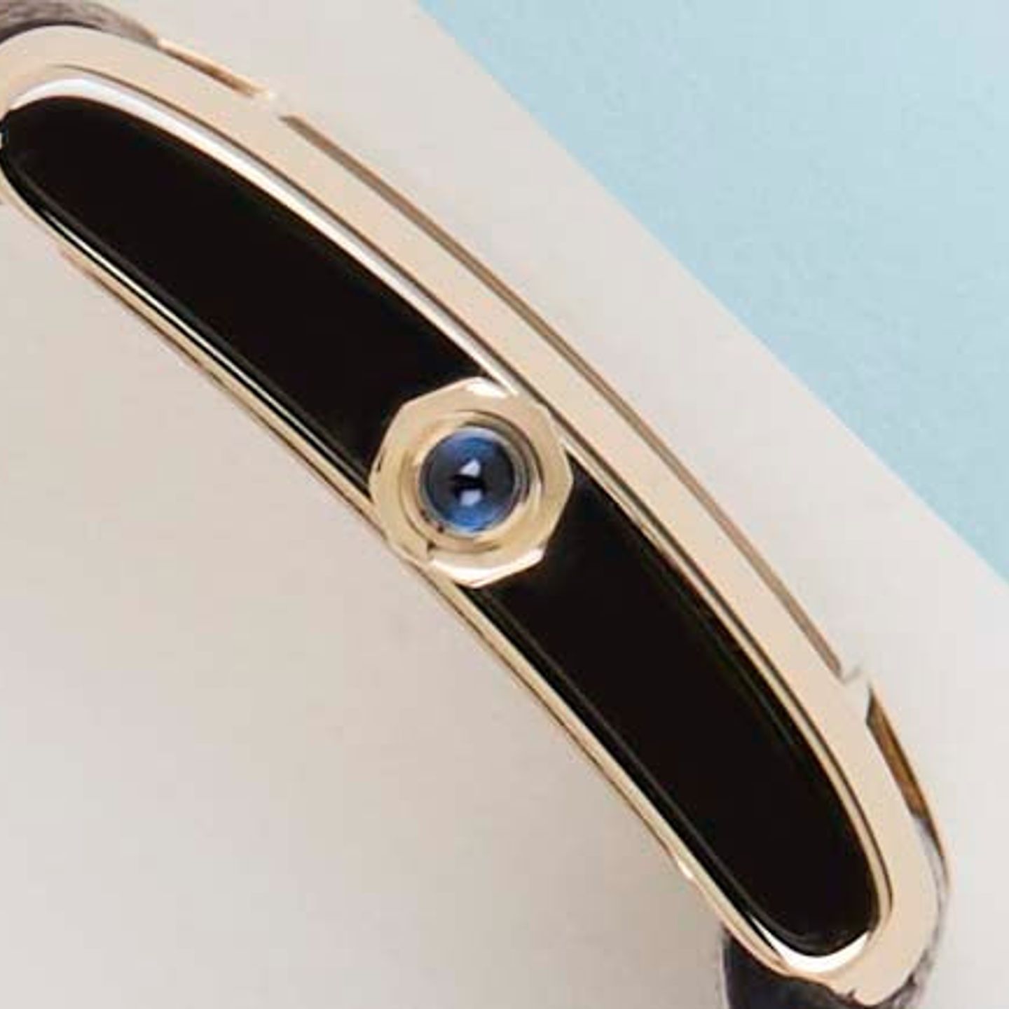 Cartier Tank Française W5000256 (1997) - 20 mm Yellow Gold case (8/8)