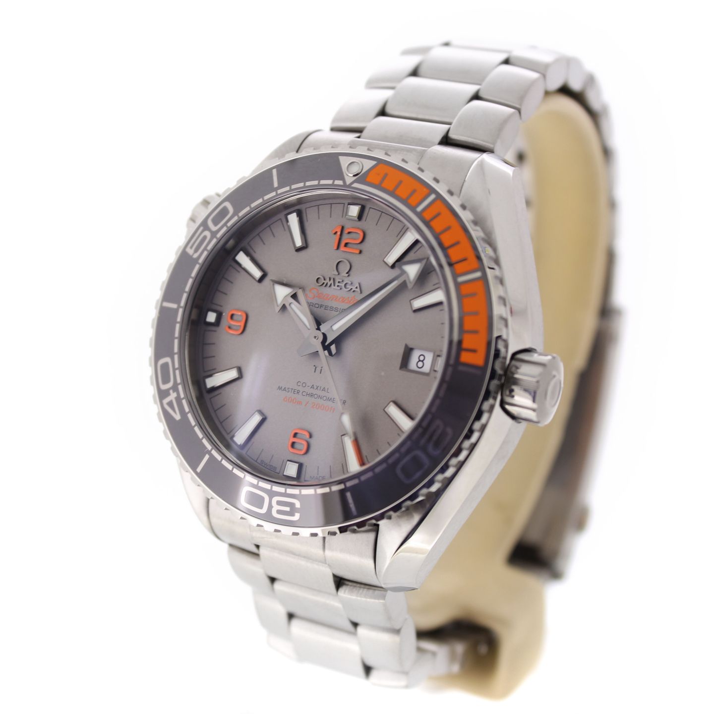 Omega Seamaster Planet Ocean 215.90.44.21.99.001 (2025) - Grey dial 44 mm Titanium case (4/7)