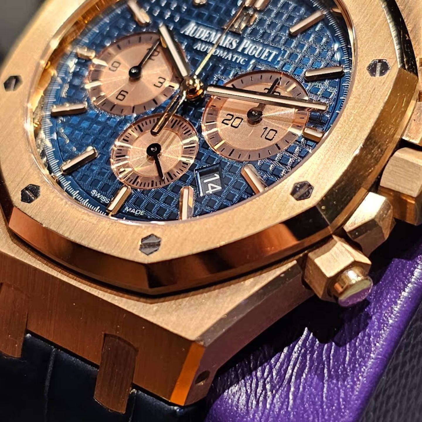 Audemars Piguet Royal Oak Chronograph 26331OR - (4/4)