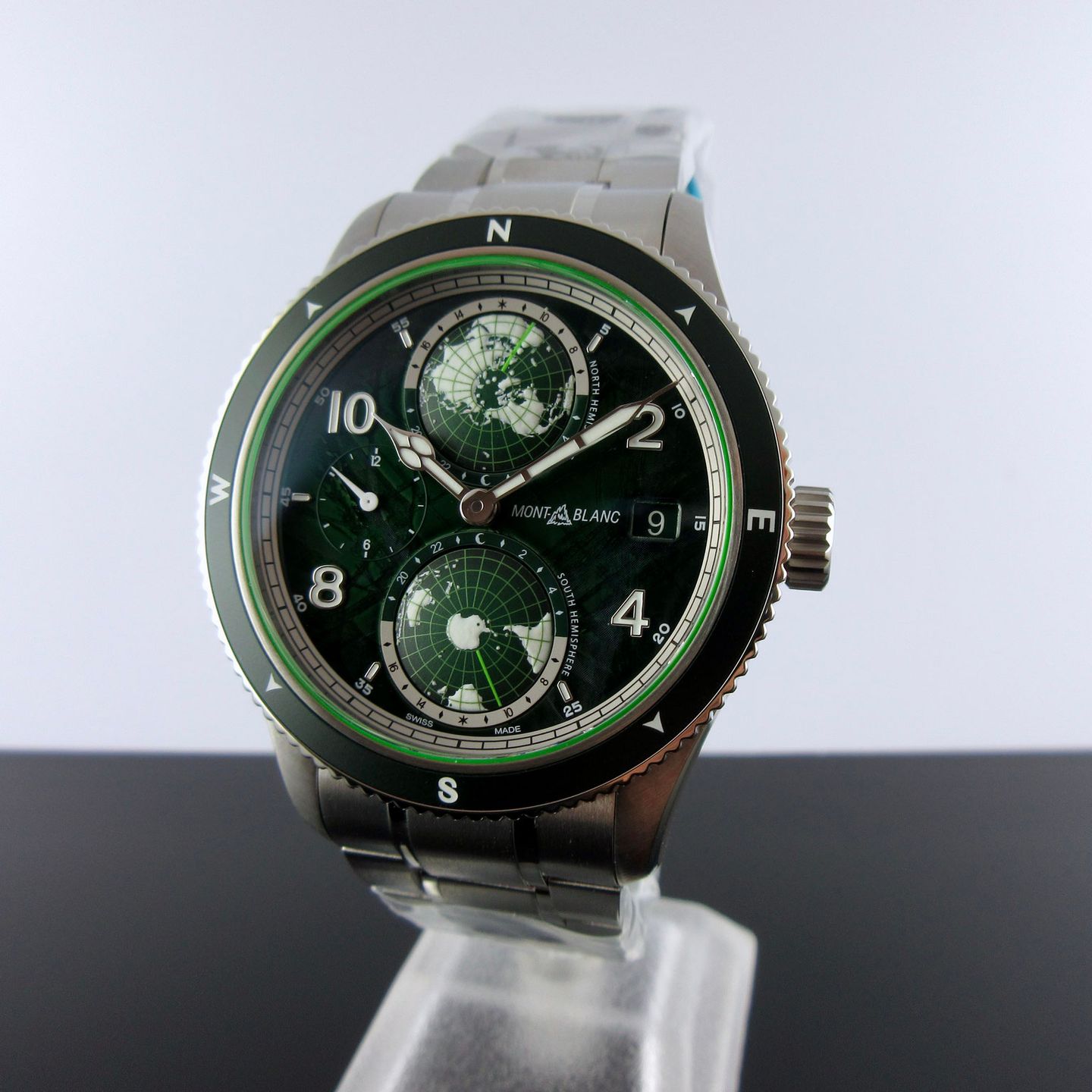 Montblanc 1858 133303 (2024) - Groen wijzerplaat 42mm Staal (2/8)