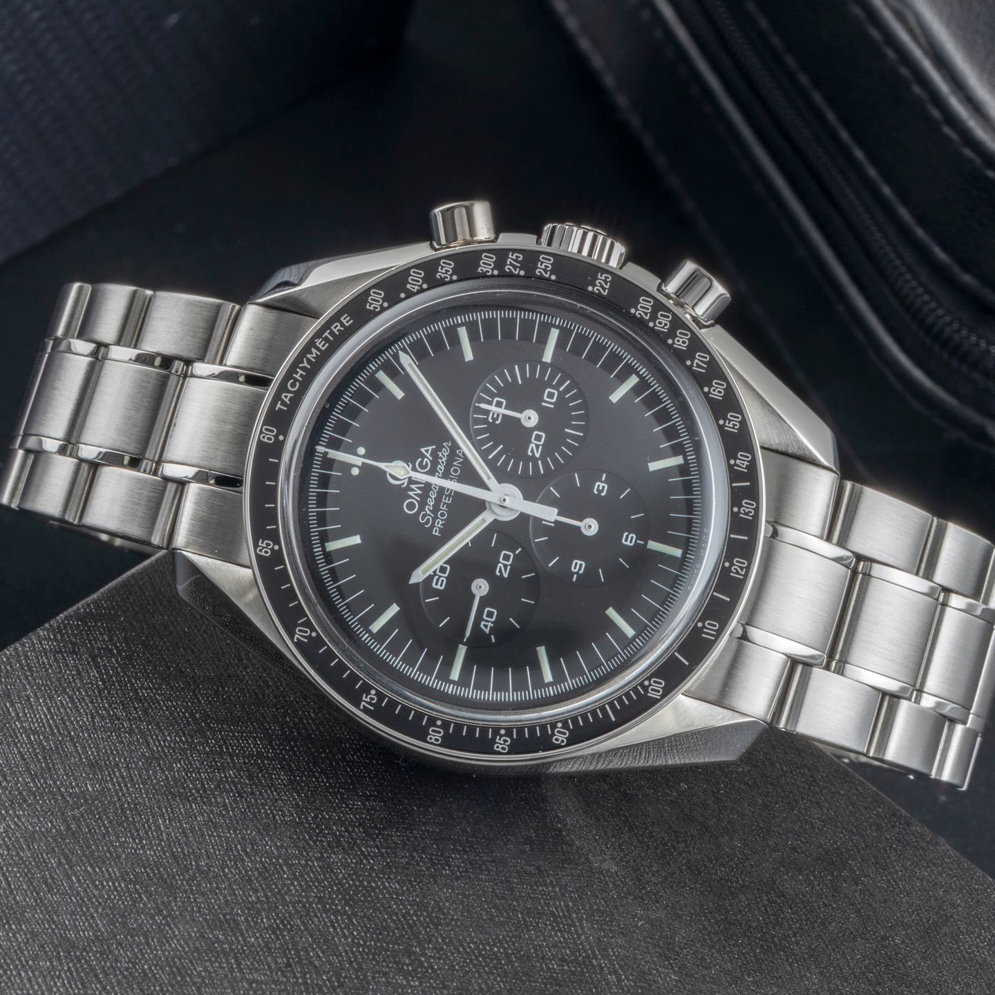 Omega Speedmaster Professional Moonwatch 311.30.42.30.01.005 - (2/8)