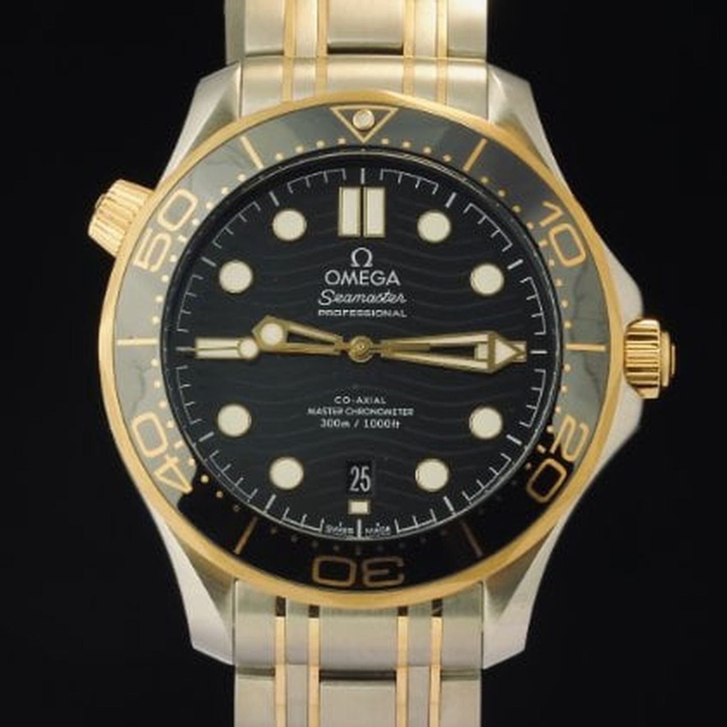 Omega Seamaster Diver 300 M 210.20.42.20.01.002 (2022) - Black dial 42 mm Gold/Steel case (1/7)