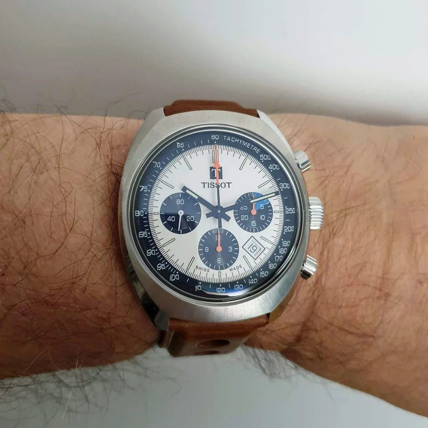 Tissot Heritage T124.427.16.031.01 (2025) - Silver dial 43 mm Steel case (8/8)